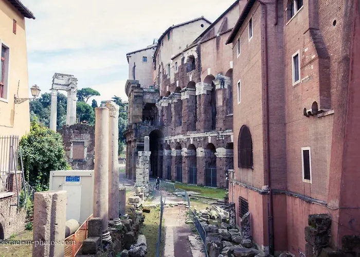 Panoramic Castle Trastevere Апартаменты