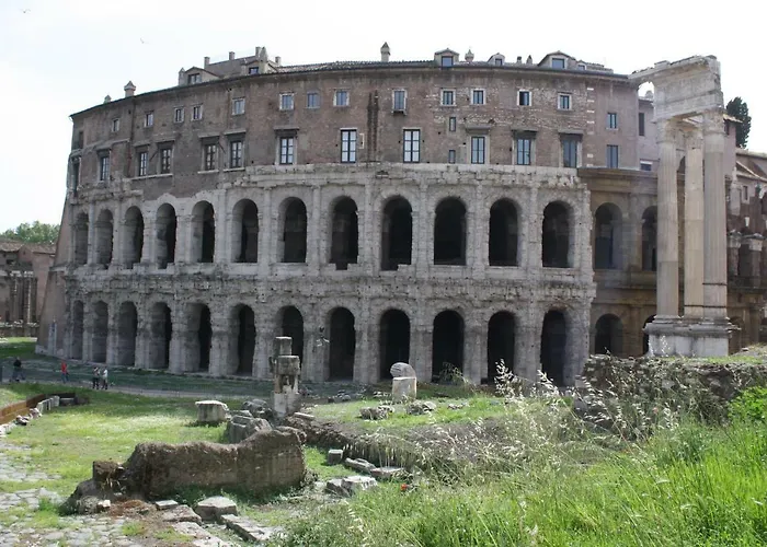 Panoramic Castle Trastevere Апартаменты